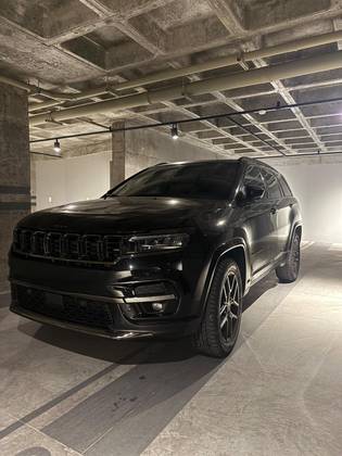 JEEP COMMANDER 2.0 HURRICANE 4 TURBO GASOLINA BLACKHAWK AT9